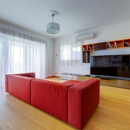 Seafront Apartment In Sliema With Pool, Upmarket Complex Экстерьер фото