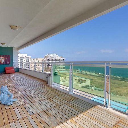 Seafront Apartment In Sliema With Pool, Upmarket Complex Экстерьер фото